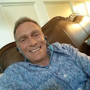 Meet your Posher, Tom